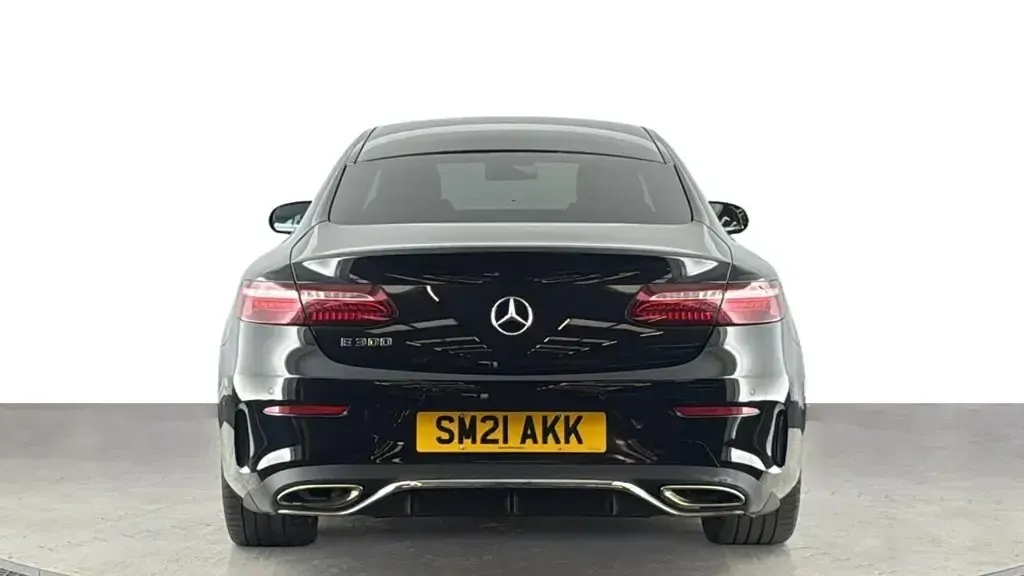 Used Mercedes E300 AMG Line Premium 272 HP (200 kW) 2021 Black Coupe