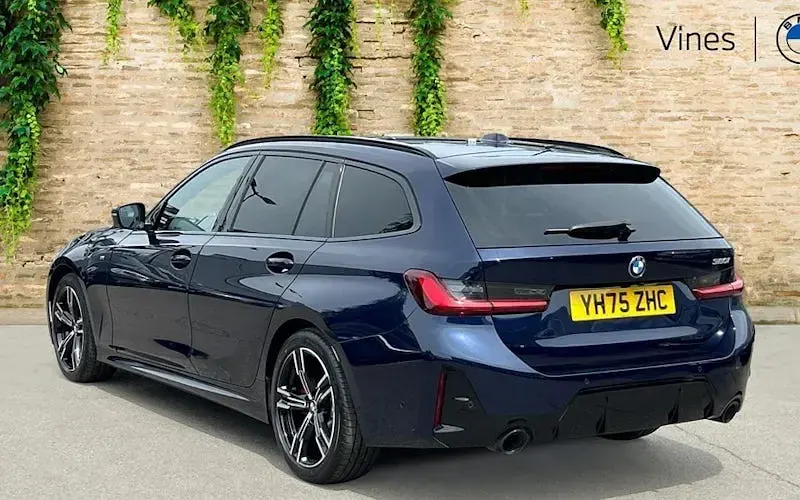 Used BMW 320 M Sport 184 HP (135 kW) 2025 Blue Estate