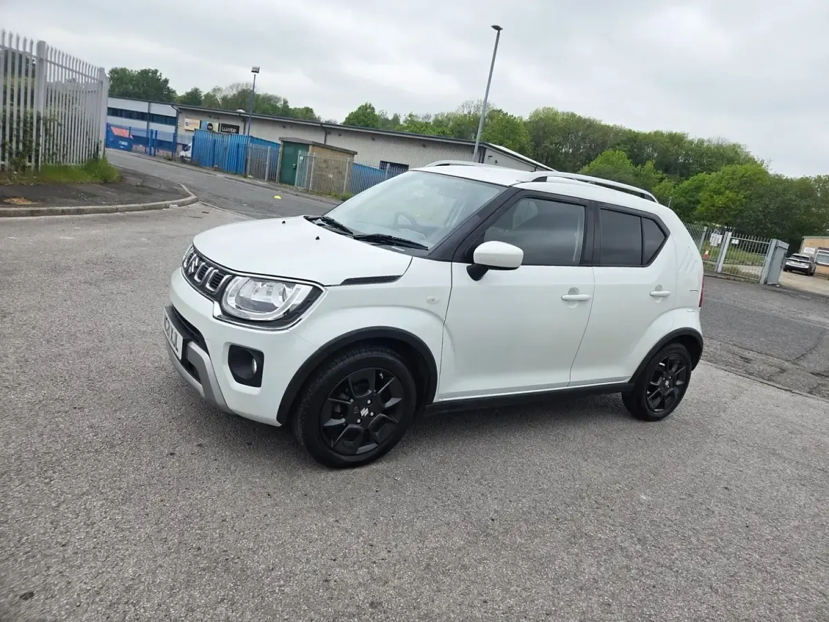 Usado Suzuki Ignis SZ-T 91 HP (66 kW) 2021 Branco SUV