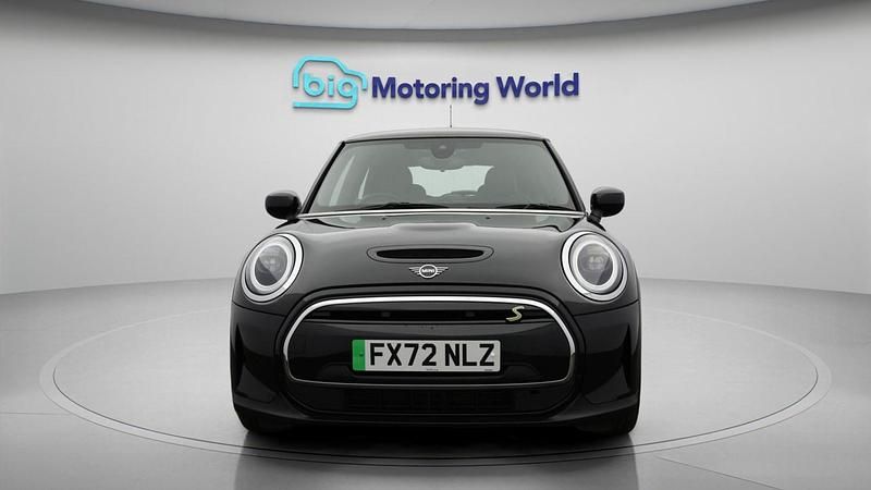Used Mini Cooper S Hatch 135 kW (184 HP) 2022 Black Hatchback