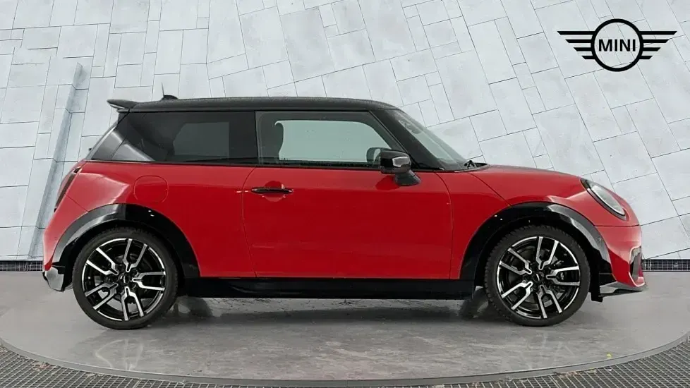 Used Mini Cooper S Hatch 201 HP (147 kW) 2024 Red Hatchback