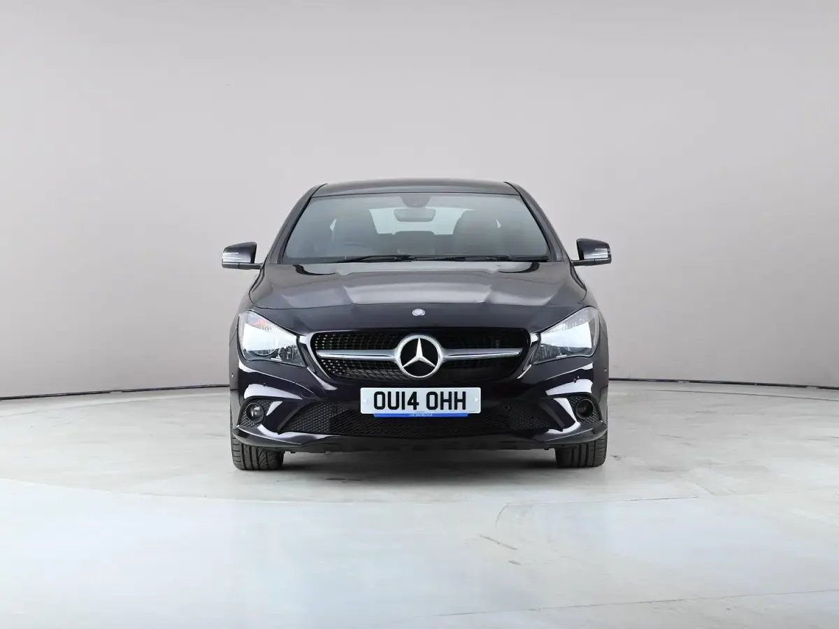 Used Mercedes CLA180 2014 Mauve/purple Sedan