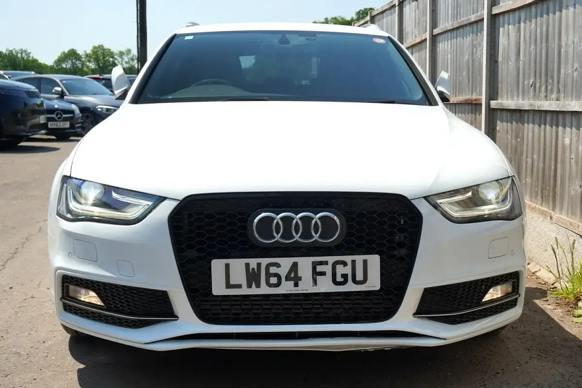 Used Audi A4 S-Line 211 HP (155 kW) 2026 White Estate