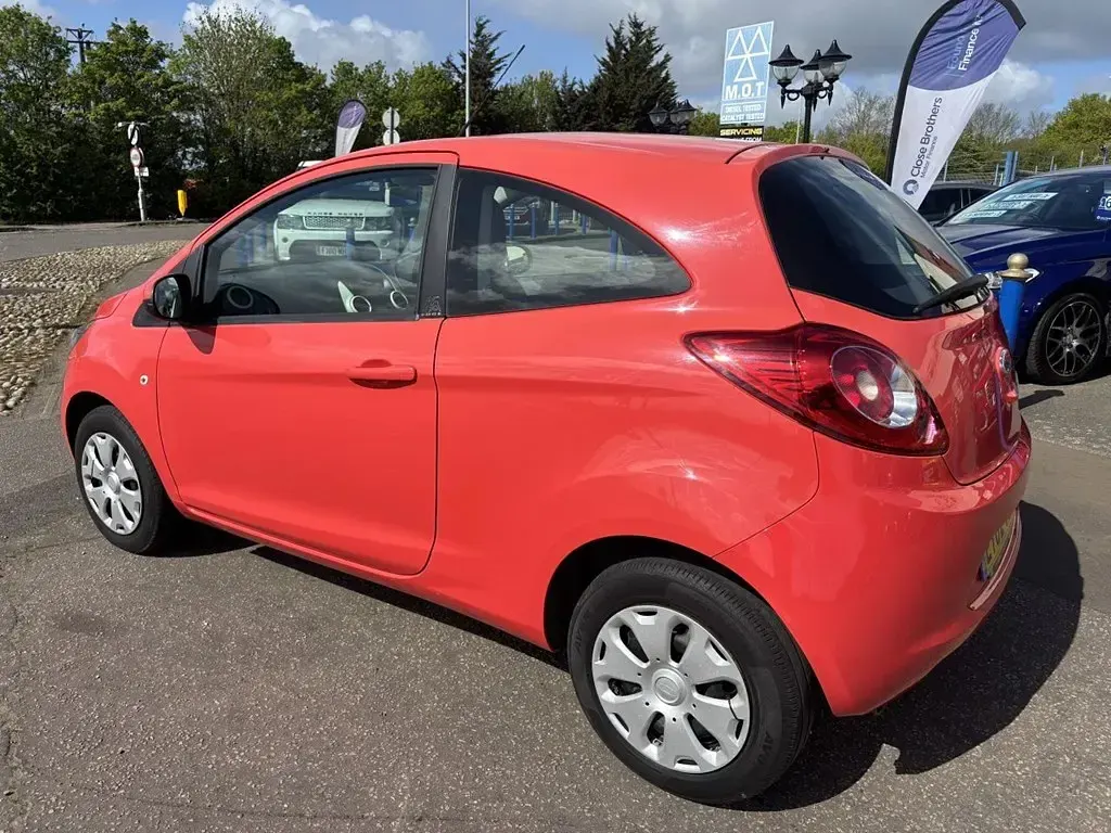 Used Ford Ka S 69 HP (50 kW) 2012 Red Hatchback