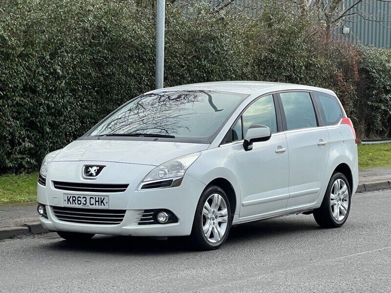 White Used 2013 Peugeot 5008 Active MPV | £1,950 (Fair price) - Image 1/4