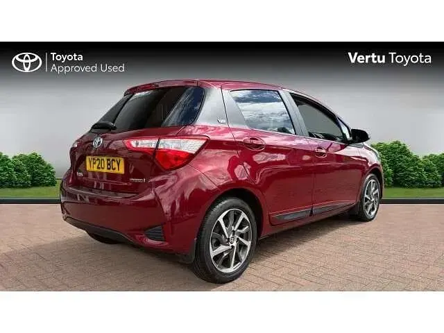 Używany Toyota Yaris Hybrid 101 KM (74 kW) 2020 Hatchback