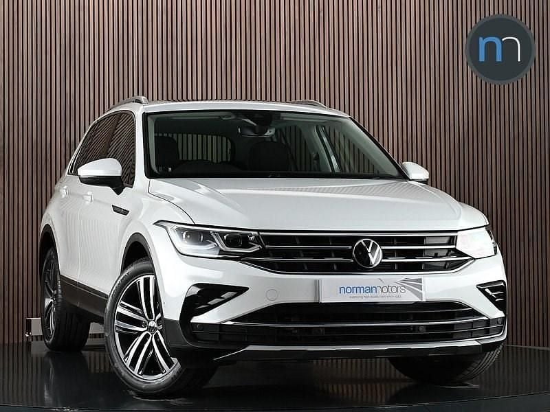 Used VW Tiguan Elegance 150 HP (110 kW) 2023 White SUV