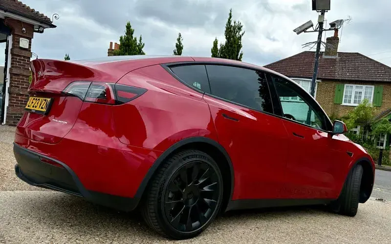 Used Tesla Model Y Long Range AWD 286 kW (389 HP) 2025 SUV