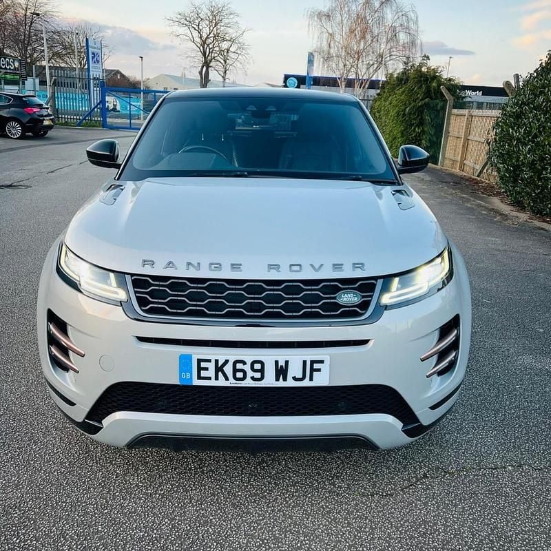Used Land Rover Range Rover evoque SE Dynamic 240 HP (176 kW) 2019 Silver SUV
