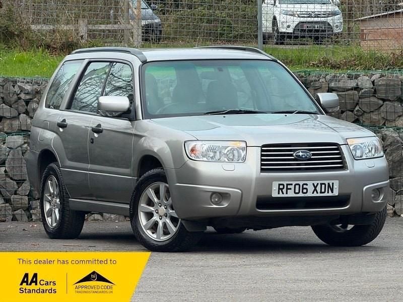 Used Subaru Forester 2006 Crystal grey metallic SUV