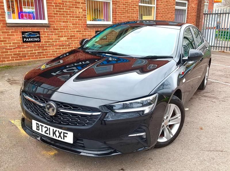 Used Vauxhall Insignia Sport 122 HP (89 kW) 2021 Black Hatchback