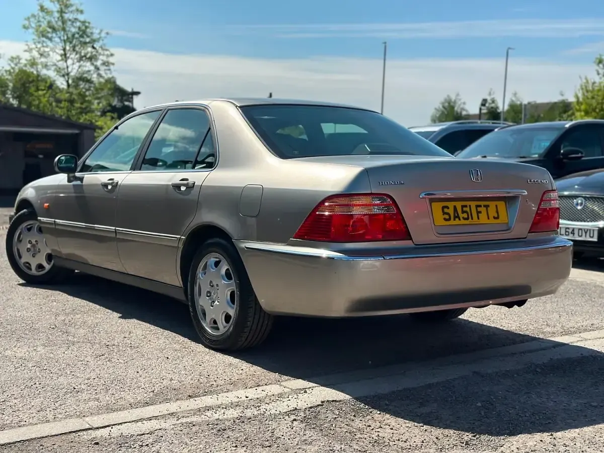 Used Honda Legend 205 HP (150 kW) 2001 Gold Sedan