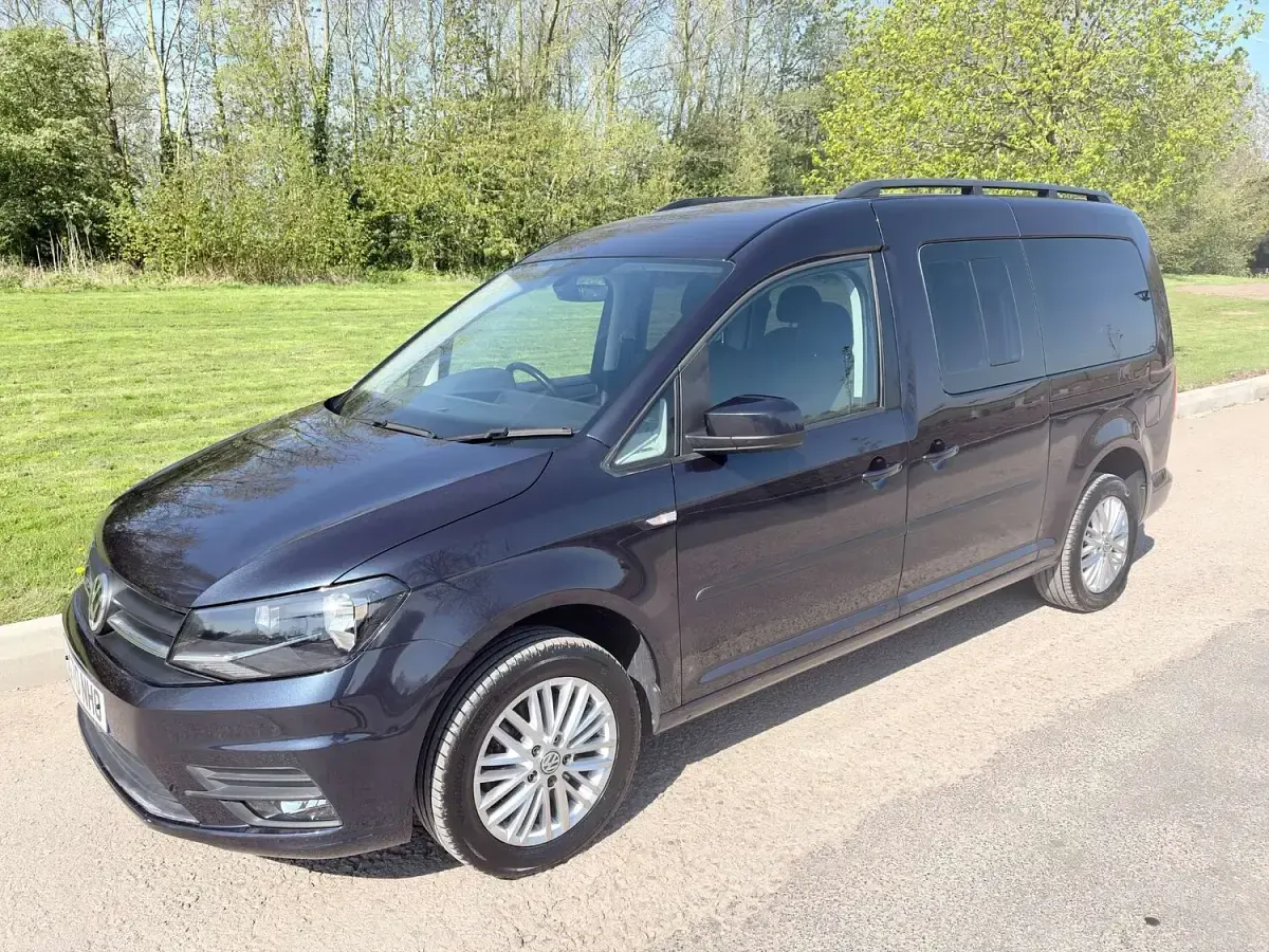 Used VW Caddy Life 122 HP (89 kW) 2020 Blue MPV