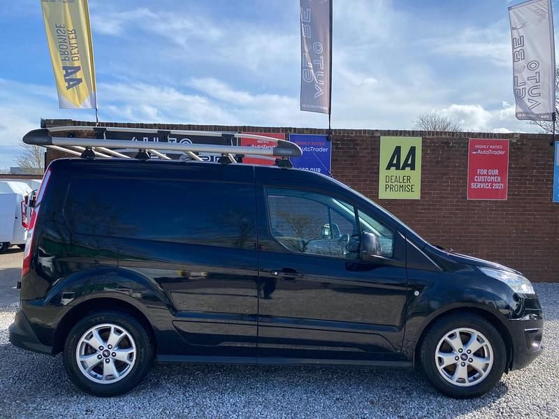 Used Ford Transit Connect Limited 120 HP (88 kW) 2017 Black MPV