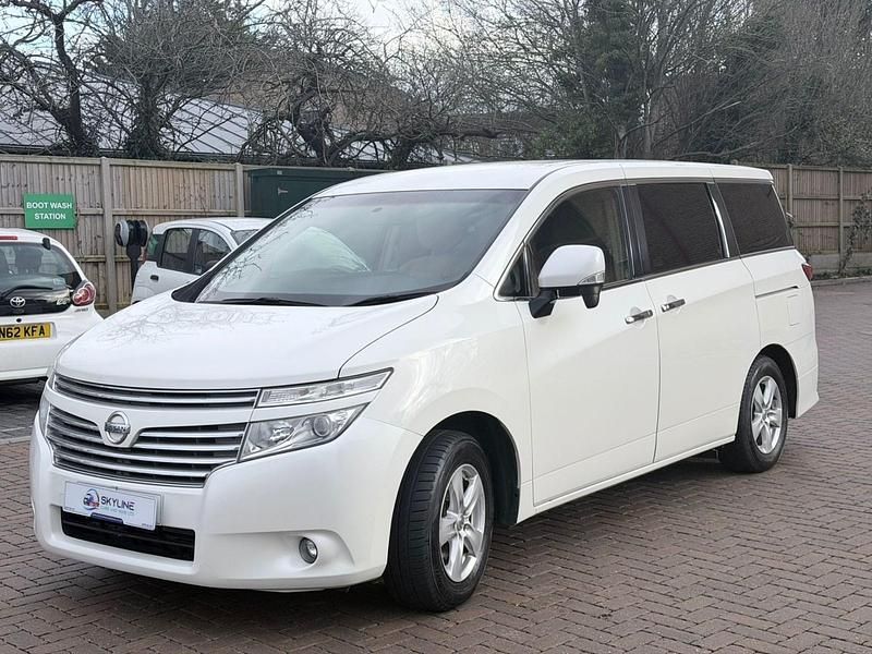 Used Nissan Elgrand 2016 White MPV