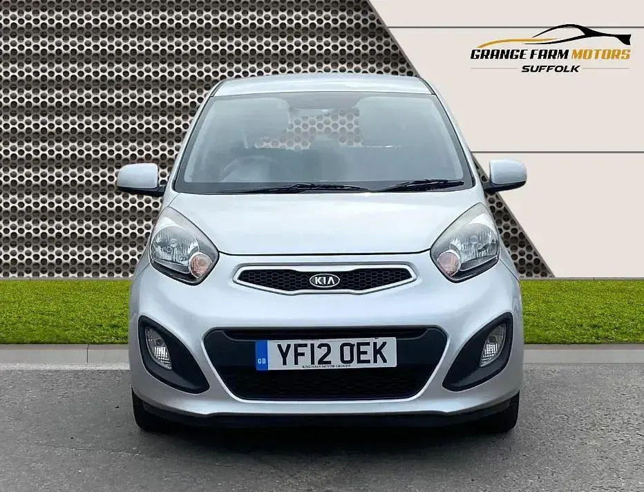 Used Kia Picanto 68 HP (50 kW) 2012 Silver Hatchback