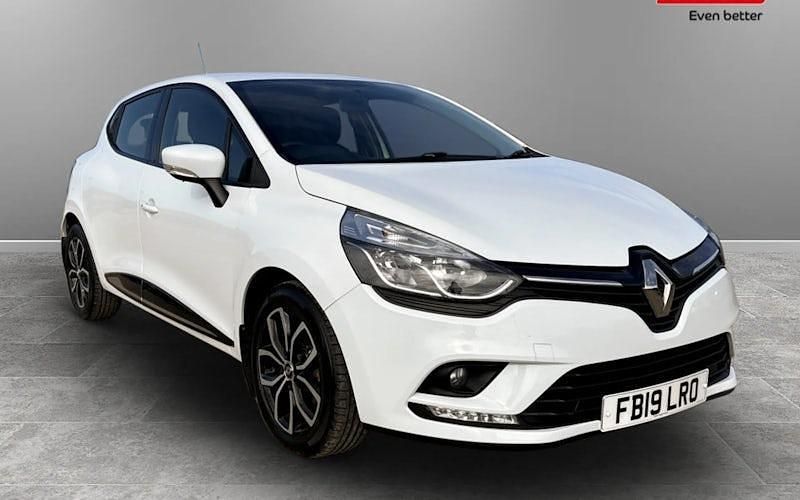 Used Renault Clio IV Play 76 HP (55 kW) 2019 Hatchback