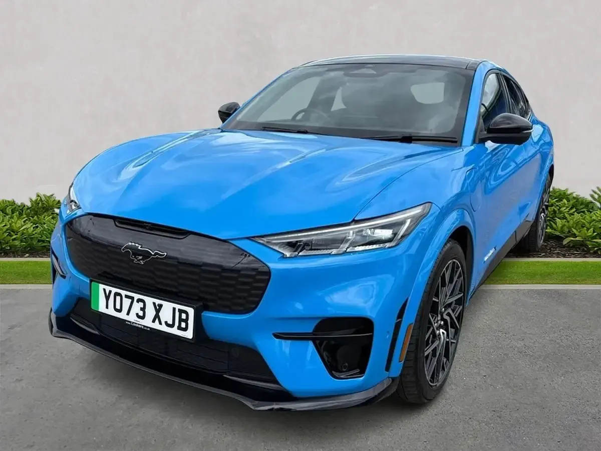 Used Ford Mustang 487 HP (358 kW) 2024 Blue Hatchback