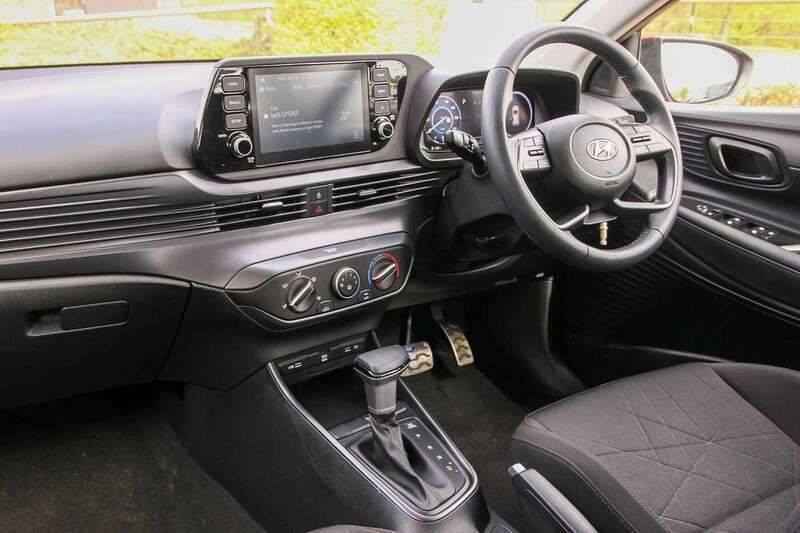 Image 2/4