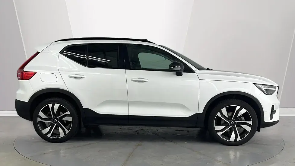 Used Volvo XC40 Ultra 2025 White SUV
