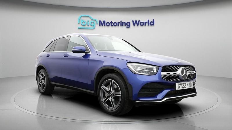 Used Mercedes GLC300 AMG line 258 HP (189 kW) 2022 Blue Estate