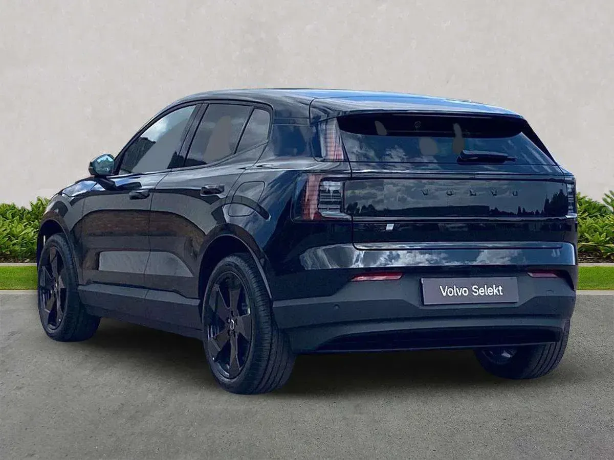 New Volvo EX30 Plus 200 kW (272 HP) 2026 Onyx black SUV
