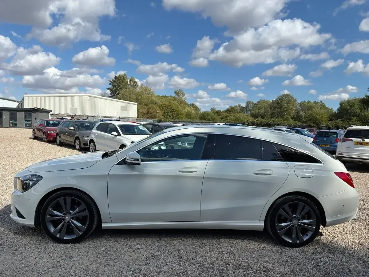 Used Mercedes CLA220 Shooting Brake 2015 White Estate