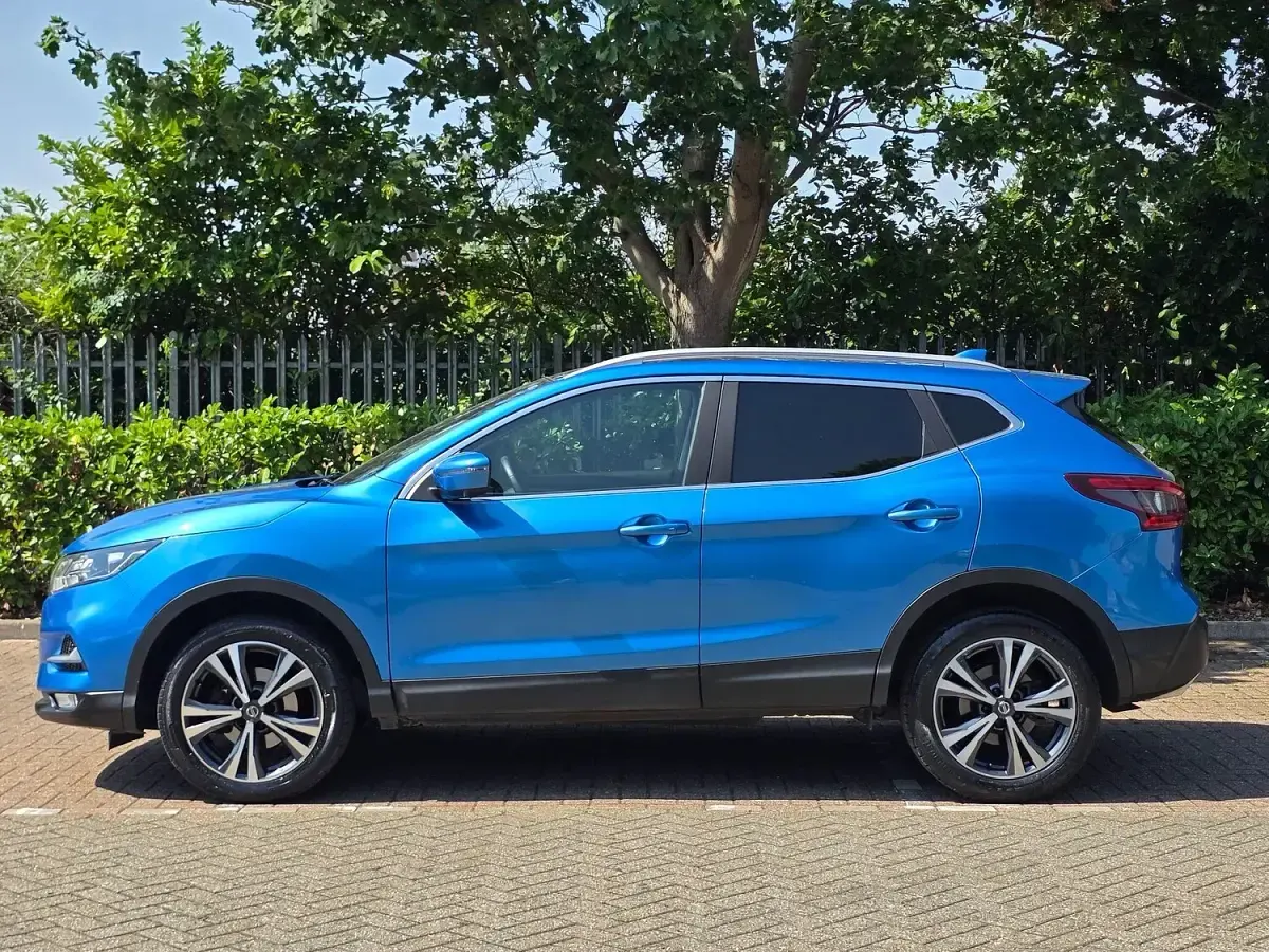 Used Nissan Qashqai N-Connecta 115 HP (84 kW) 2018 Blue SUV