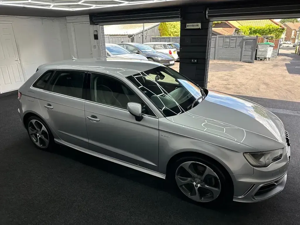 Used Audi A3 Sportback e-tron Advanced 204 HP (150 kW) 2016 Silver Hatchback