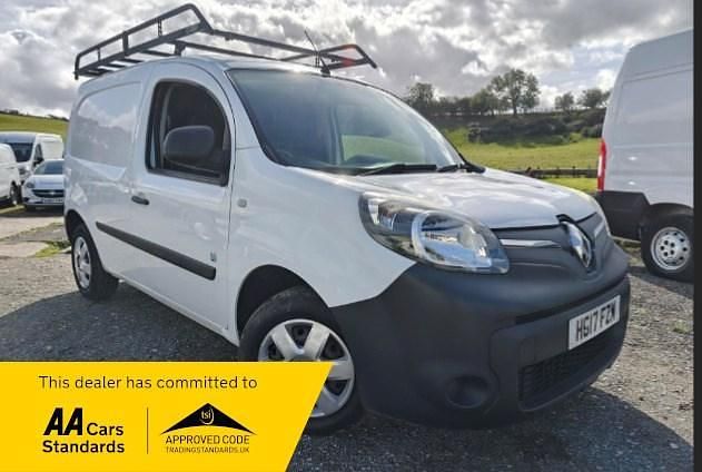White Used 2017 Renault Kangoo Business MPV | £4,990 (Fair price) - Image 1/4