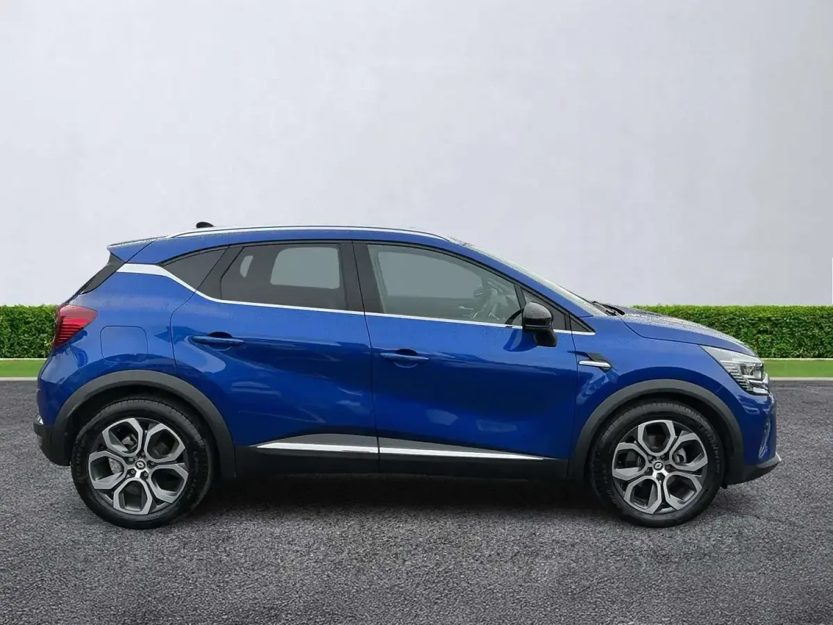 Usado Renault Captur Techno 143 HP (105 kW) 2024 Azul SUV
