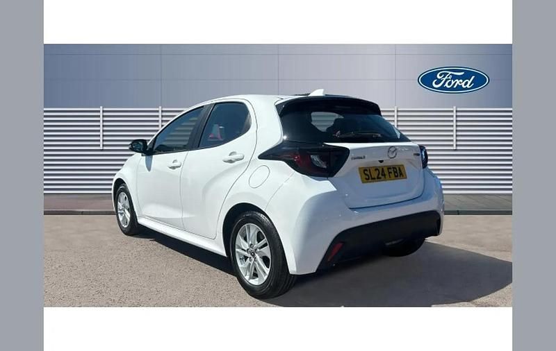 Używany Mazda 2 Center-Line 113 KM (83 kW) 2024 Biały Hatchback