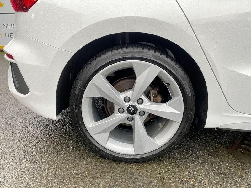 Used Audi A3 Sportback S-Line 150 HP (110 kW) 2021 White Hatchback