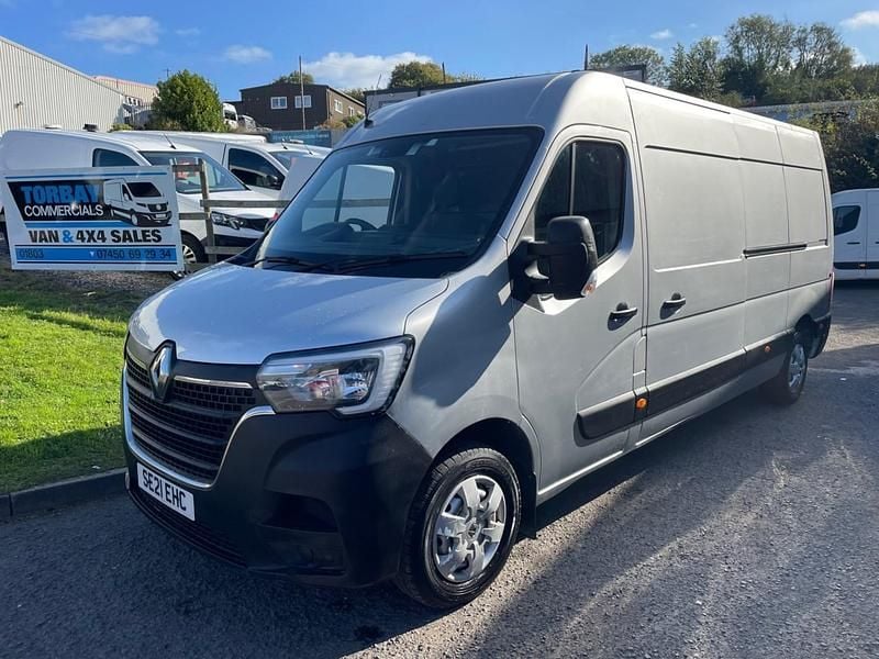 Grey Used 2021 Renault Master Business Van | £9,495 (Good price) - Image 1/4
