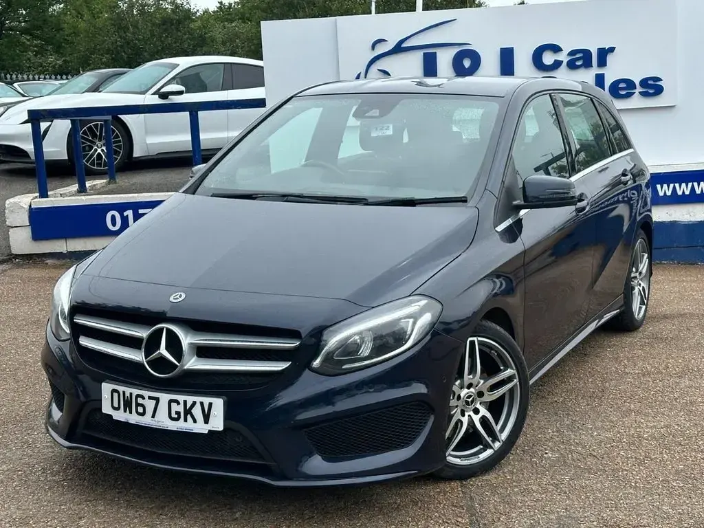Used Mercedes B220 AMG Line Premium 177 HP (130 kW) 2017 Blue Hatchback