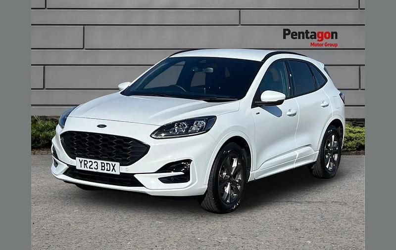 Used Ford Kuga ST-Line 147 HP (108 kW) 2023 White SUV