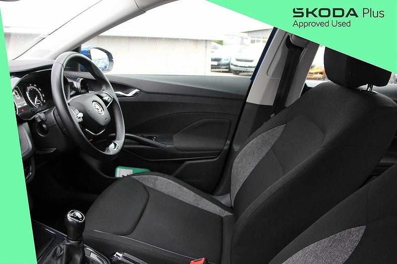 Used Skoda Fabia Comfort 79 HP (58 kW) 2022 Energy blue Hatchback