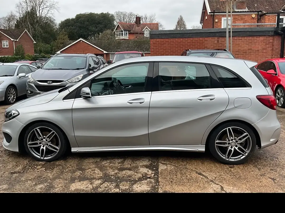 Used Mercedes B200 AMG line 2017 Silver Hatchback