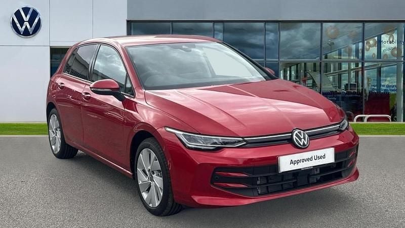 New VW Golf VIII Match 115 HP (84 kW) 2025 Kings red premium metallic Hatchback