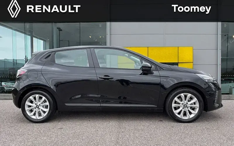 Used Renault Clio Evolution 143 HP (105 kW) 2025 Black  Hatchback