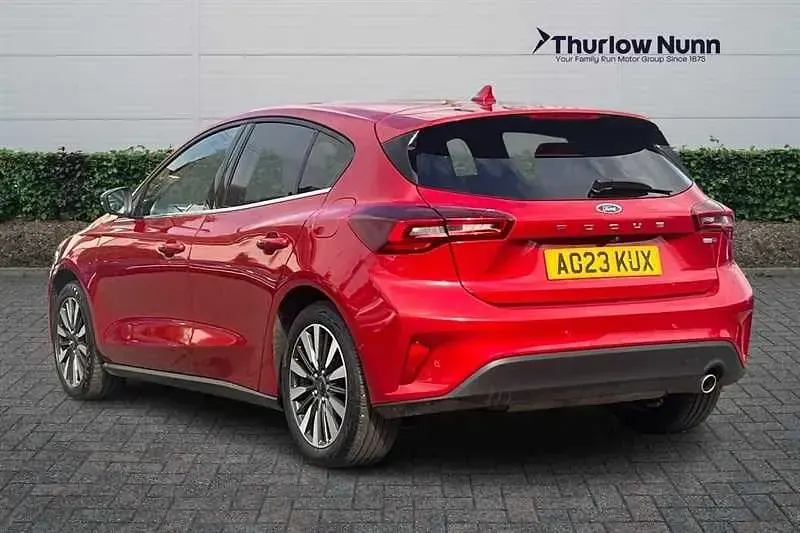 Usado Ford Focus Titanium X 155 CV (114 kW) 2023 Rojo Utilitario