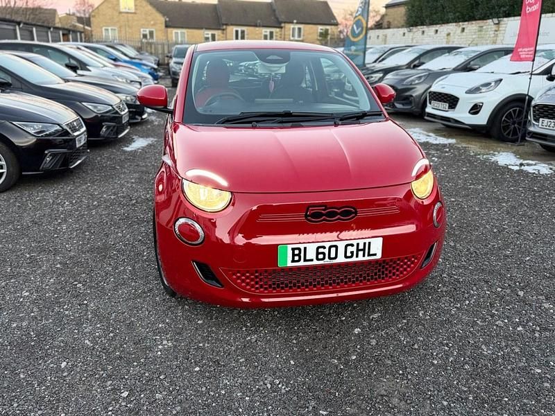Used Fiat 500e Red 86 kW (118 HP) 2024 Red Hatchback