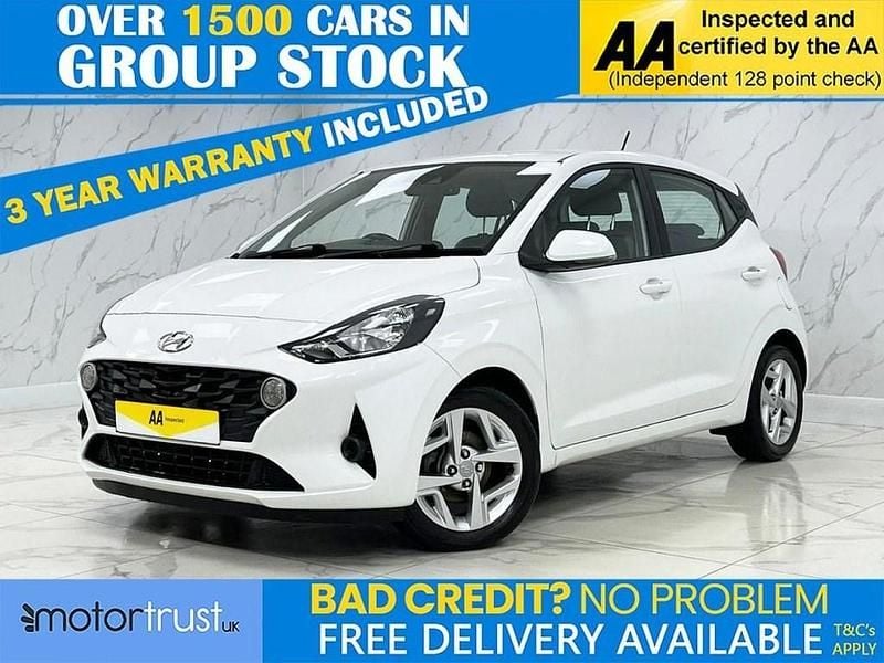 White Used 2021 Hyundai i10 SE Hatchback | £10,595 (Fair price) - Image 1/2