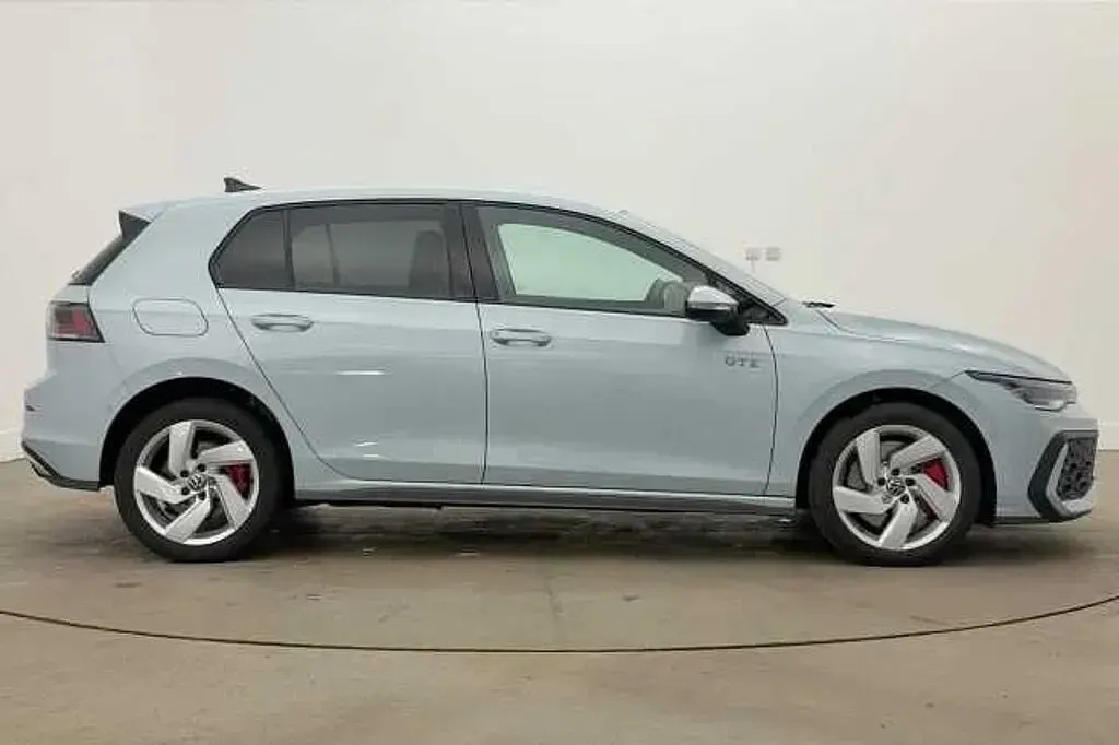 Used VW Golf VIII 272 HP (200 kW) 2025