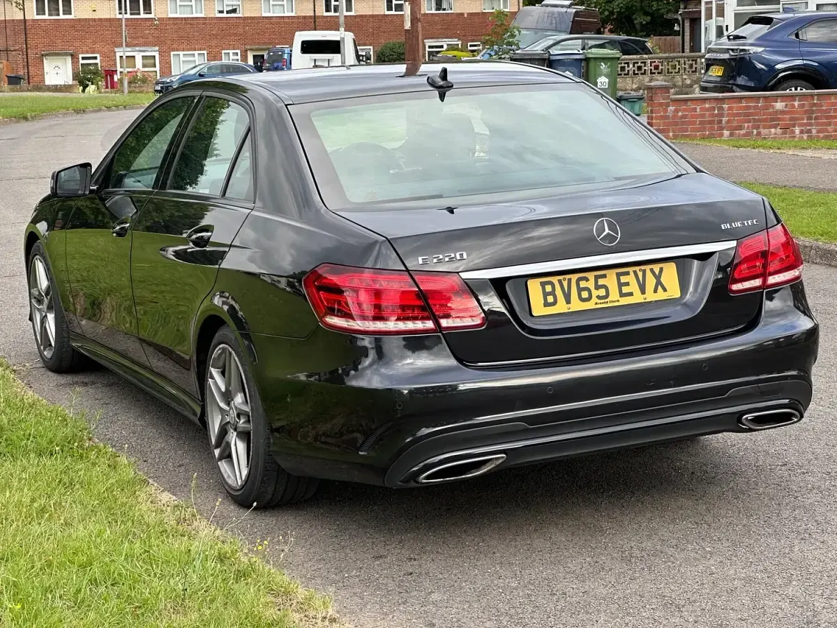 Used Mercedes E220 AMG 174 HP (127 kW) 2015 Black Sedan