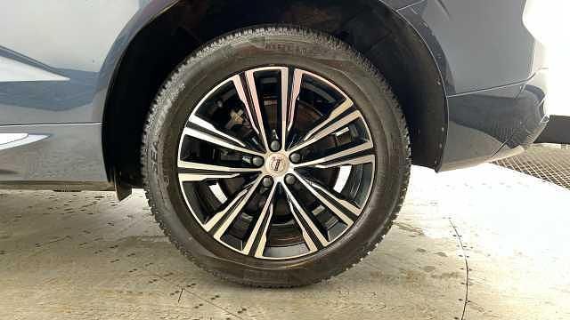 Used Volvo XC60 Inscription 194 HP (142 kW) 2022 SUV