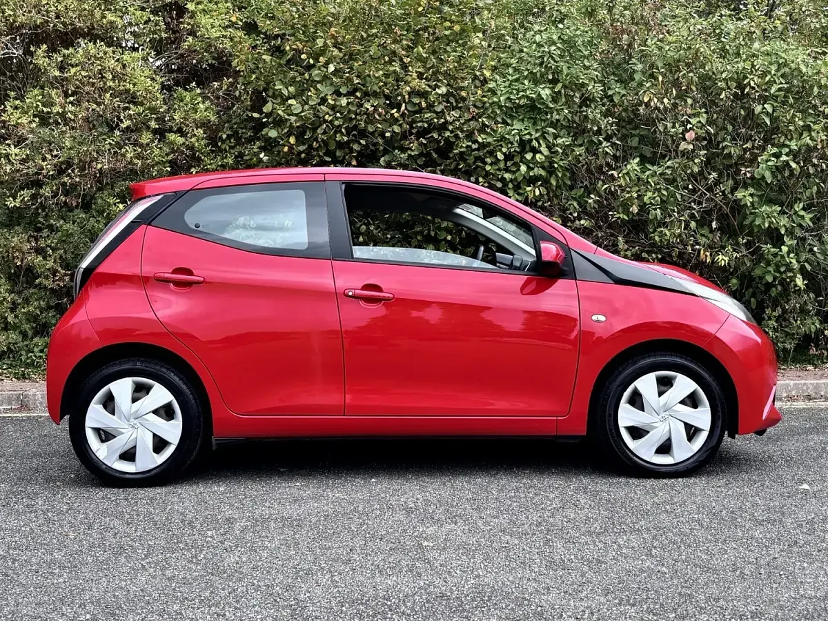 Used Toyota Aygo X-play 2017 Red Hatchback
