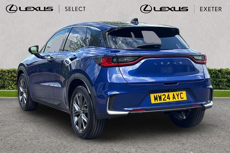 Used Lexus LBX 136 HP (100 kW) 2024 Dark blue SUV