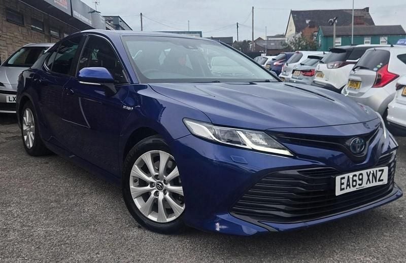 Used Toyota Camry Design 218 HP (160 kW) 2019 Blue Sedan