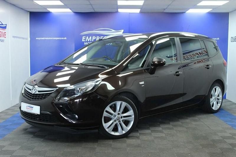 Used Vauxhall Zafira SRi 170 HP (125 kW) 2015 Brown MPV